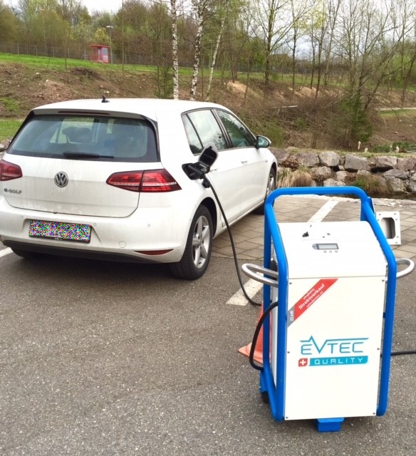 movecharge_combo2_mobiler_22kw_lader.jpg