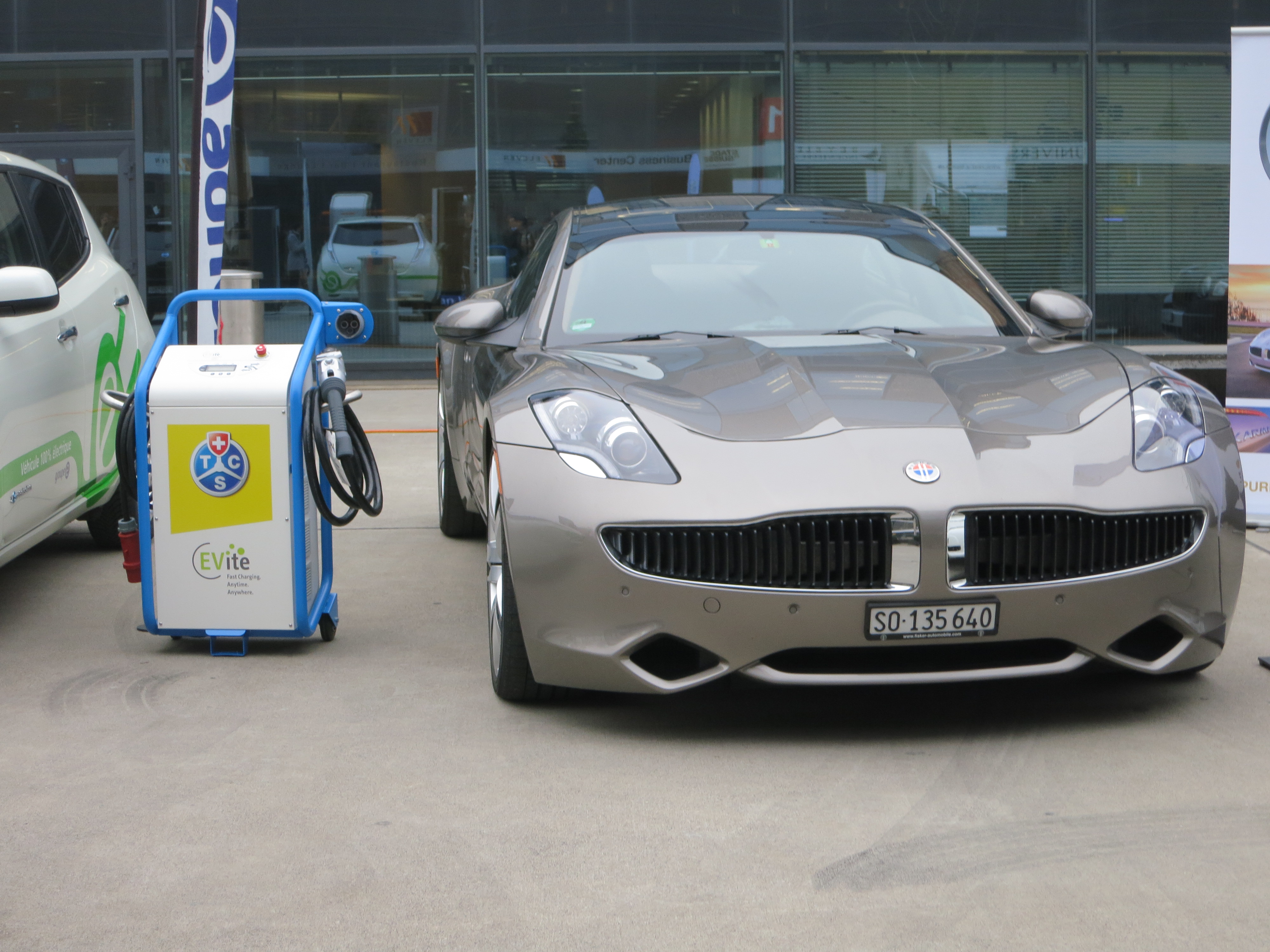 EVTEC AG move&charge Fisker.JPG